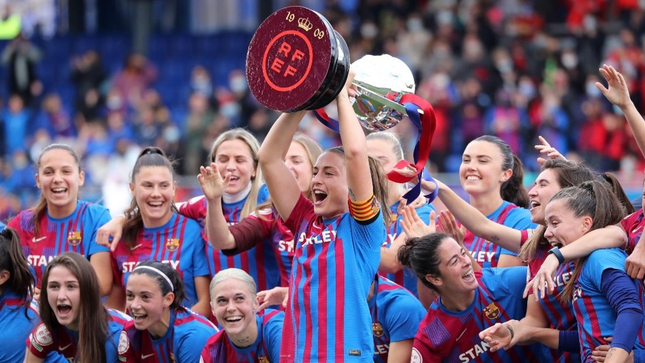 FC Barcelona Femeni Reach Third Successive Champions League Final -  gsport4girls