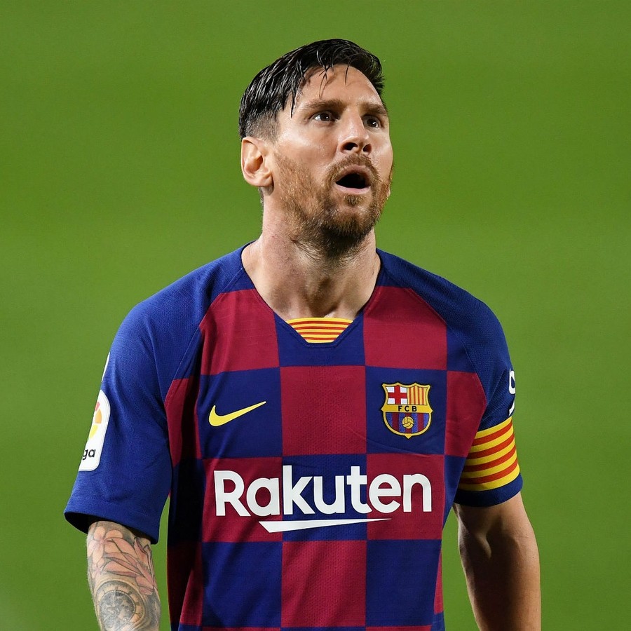 Lionel Messi shirts still being sold at Barcelona club shop with fans  buying iconic jersey a day after bombshell exit