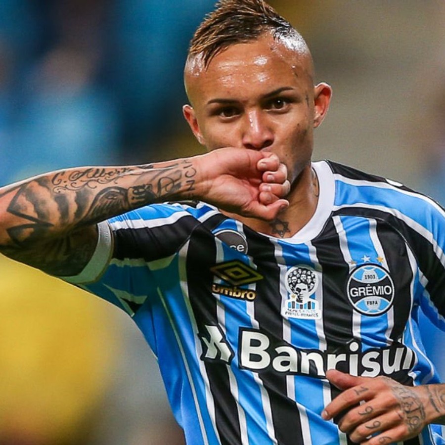 Everton Soares: Everton interested in Brazil and Gremio winger, Football  News