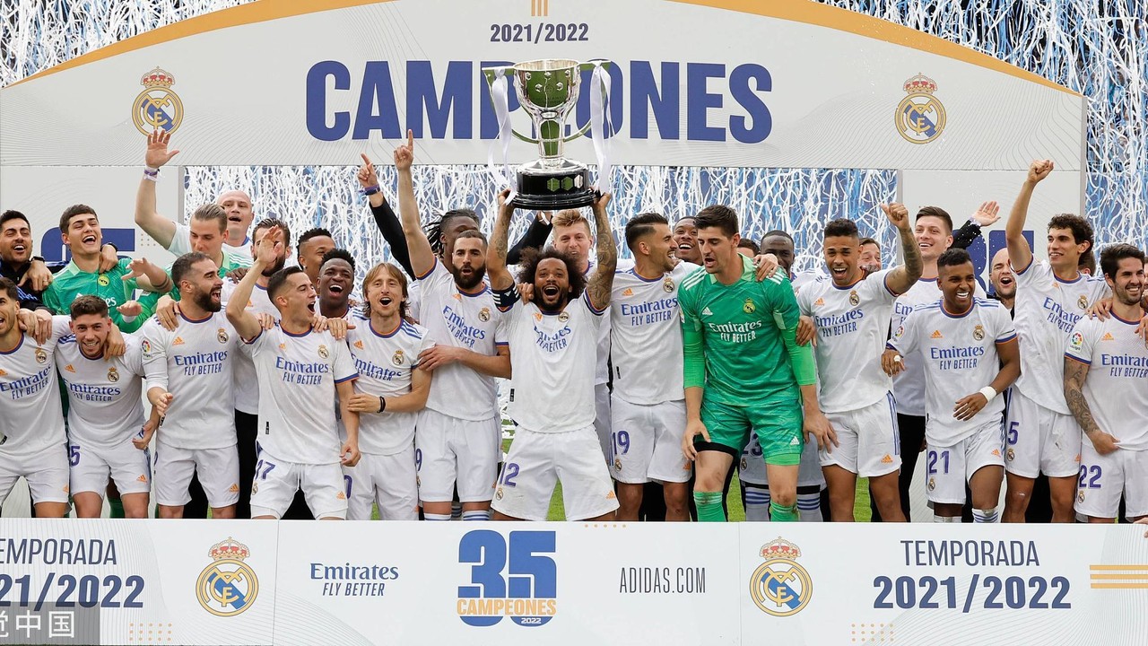 La Liga 2022-23: Karim Benzema At The Double As Real Madrid End 2022 With A  Victory Over Real Valladolid - In Pics