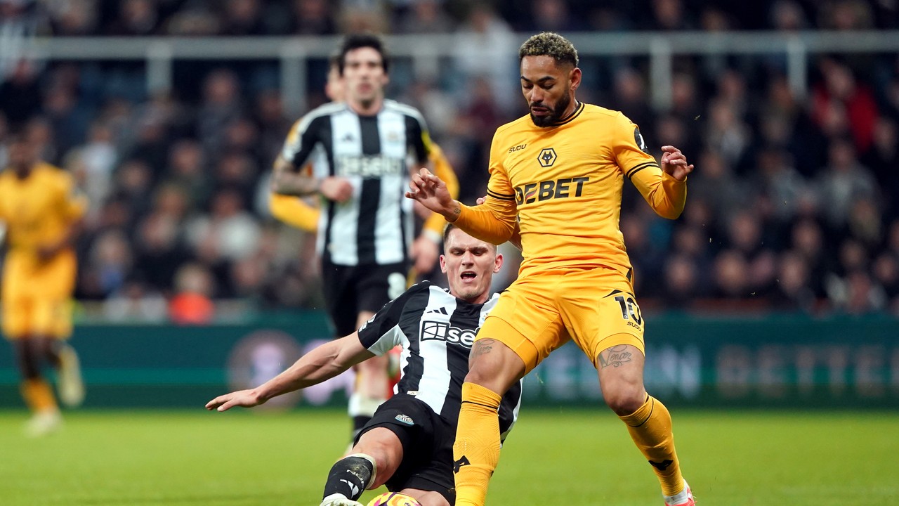 Isaks Brilliant Brace Sends Newcastle into Top Four with a 3-0 Victory Over Wolves